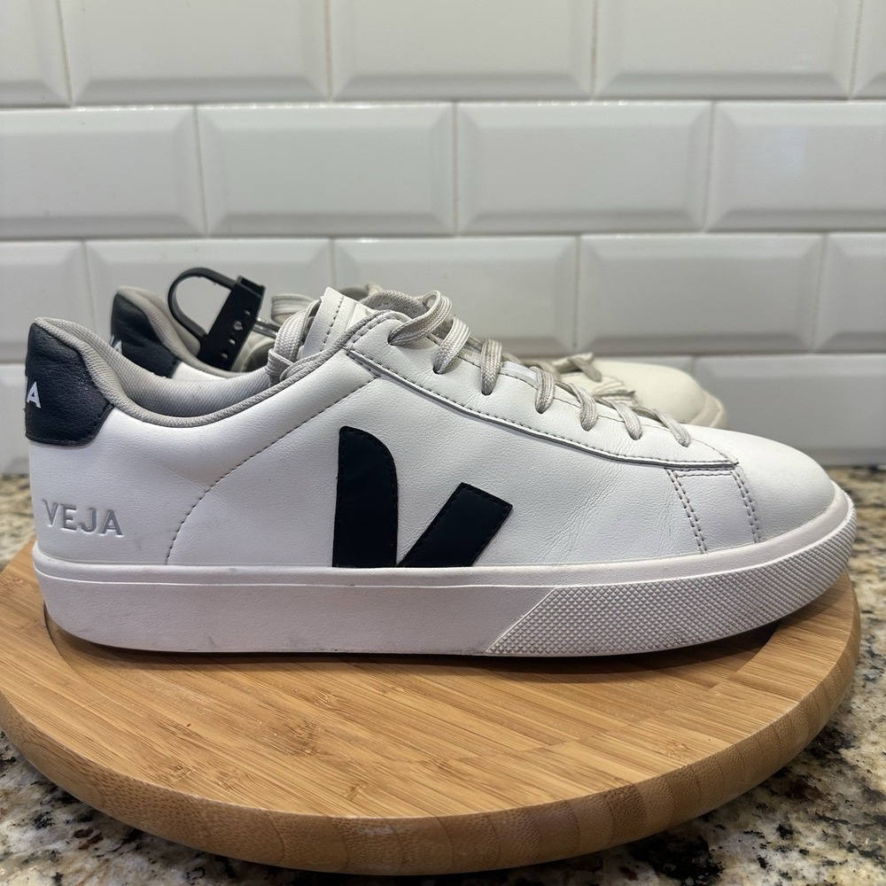 Veja Campo Low Top Sneakers Mens Size 11 White Black Leather Shoes